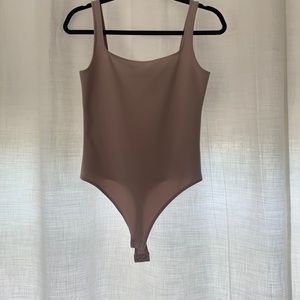 Square neckline Express bodysuit